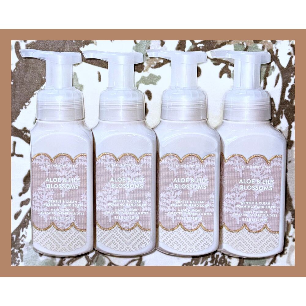 Bath & Body Works Aloe & Lily Blossoms Gentle Clean Foaming Hand Soap x4